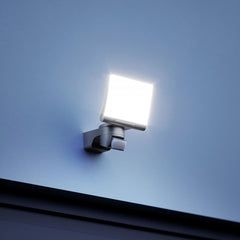 Reflektor zunanji LED s senzorjem stenski XLED Home 2 XL S antraciten 030056