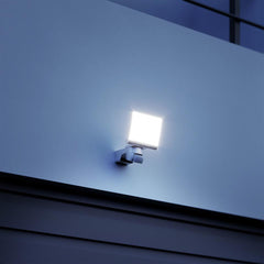 Reflektor zunanji LED s senzorjem stenski XLED Home 2 XL S bel 030070