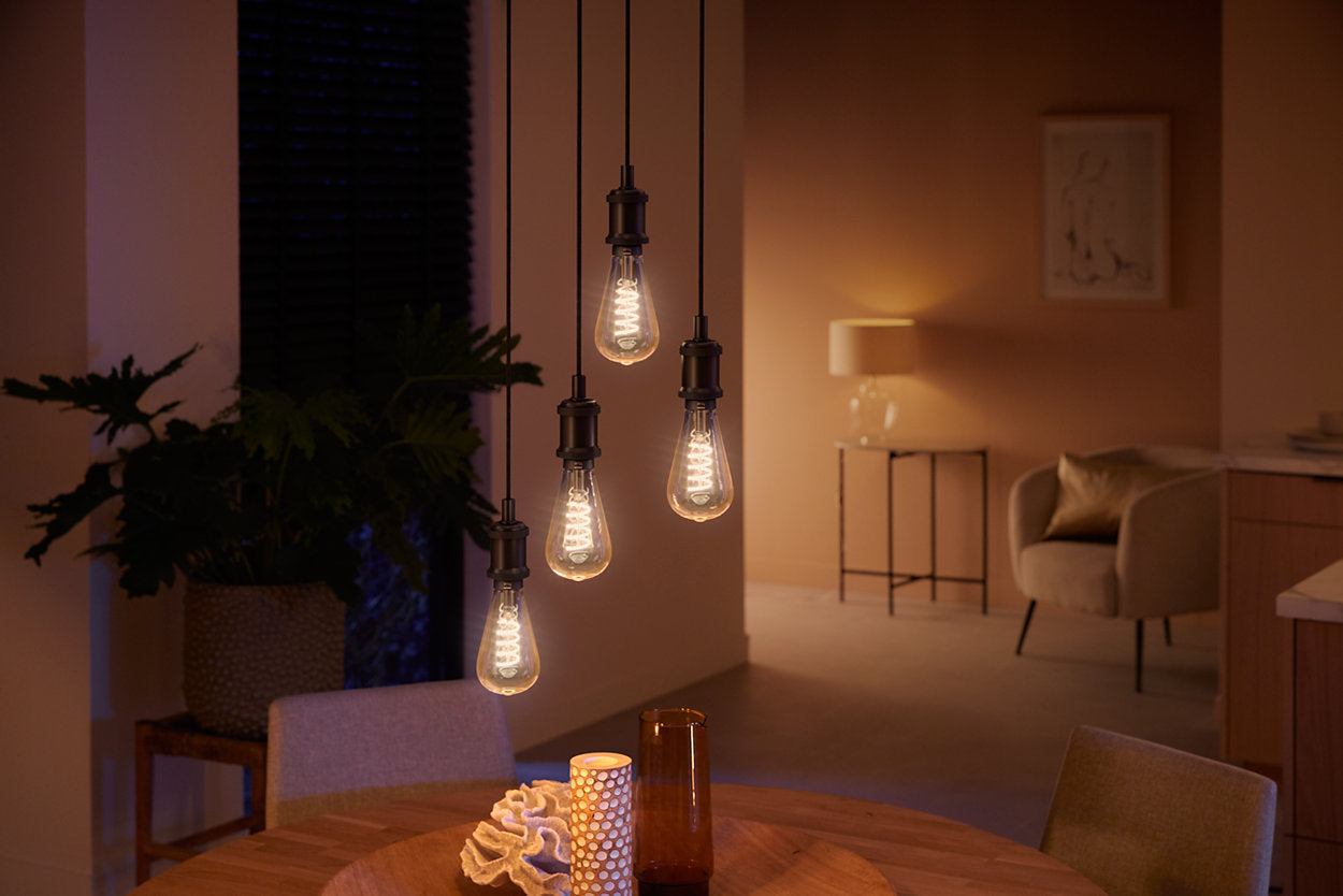 Hue White Ambiance sijalka Filament ST72 7W E27